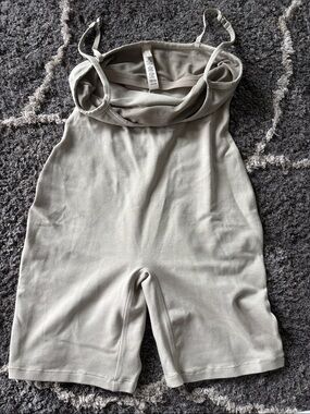 SKIMS Light Taupe Women’s Stretch Bike Shorts Romper